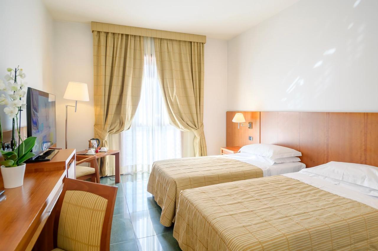 Hotel Dei Principati Baronissi Ngoại thất bức ảnh
