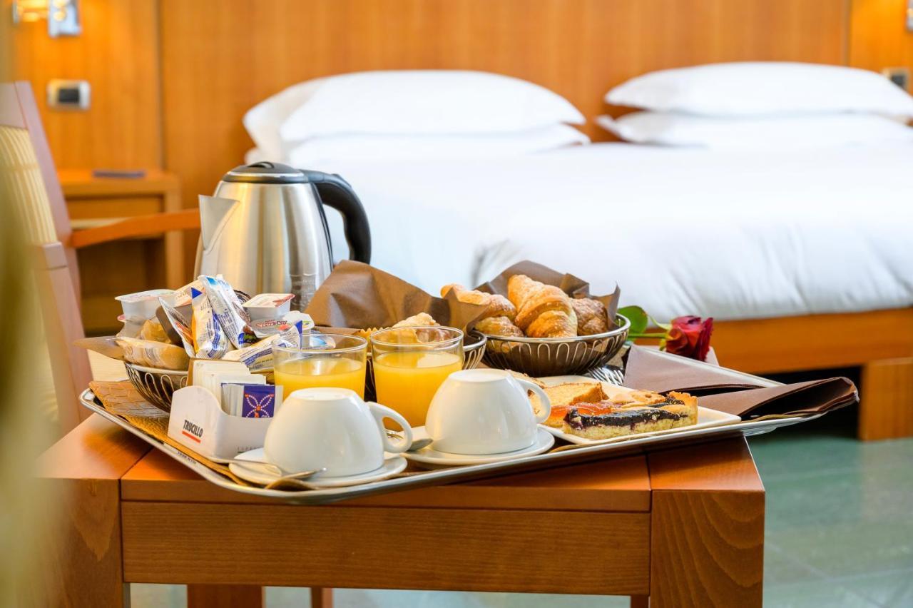 Hotel Dei Principati Baronissi Ngoại thất bức ảnh