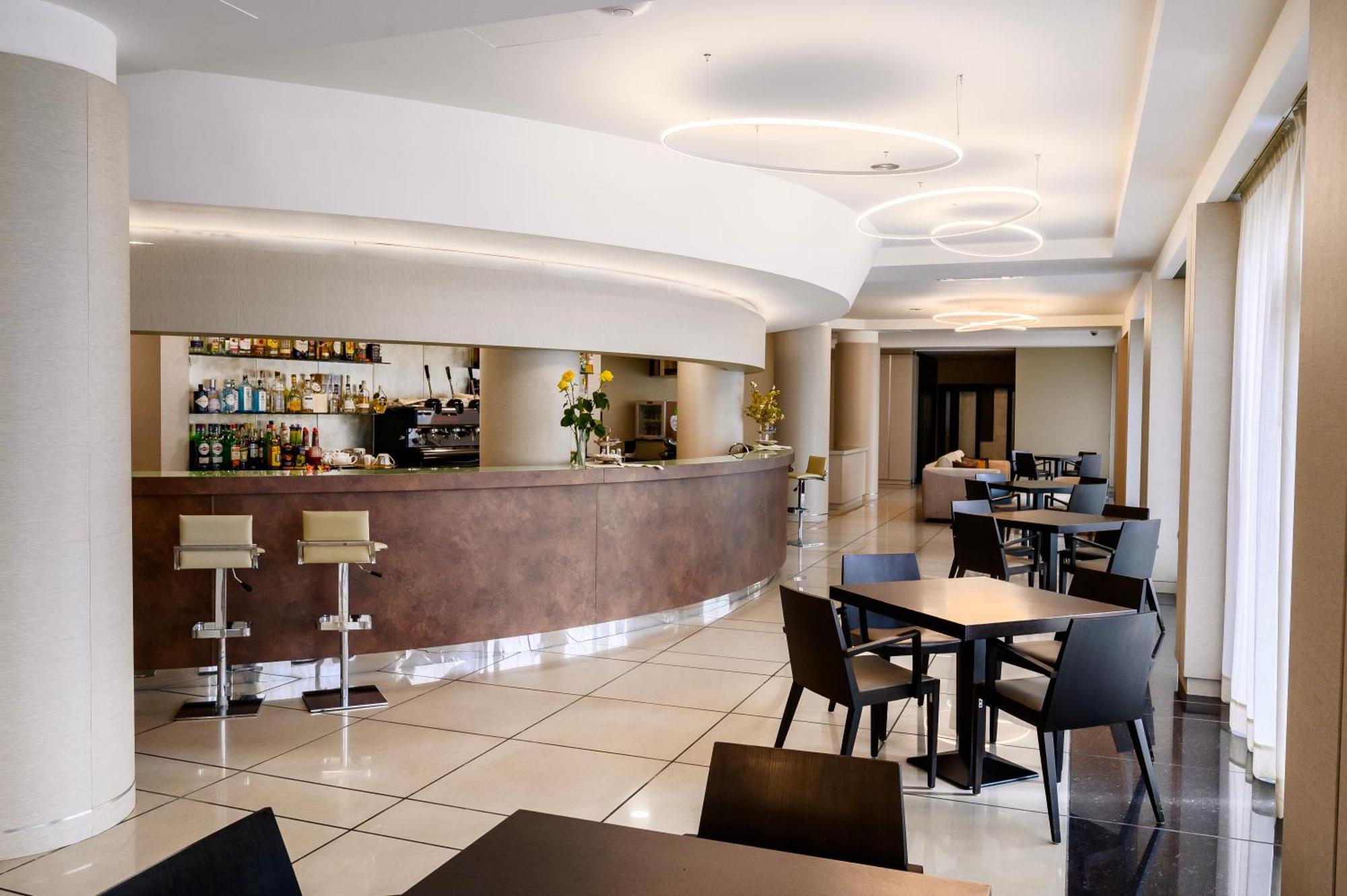Hotel Dei Principati Baronissi Ngoại thất bức ảnh