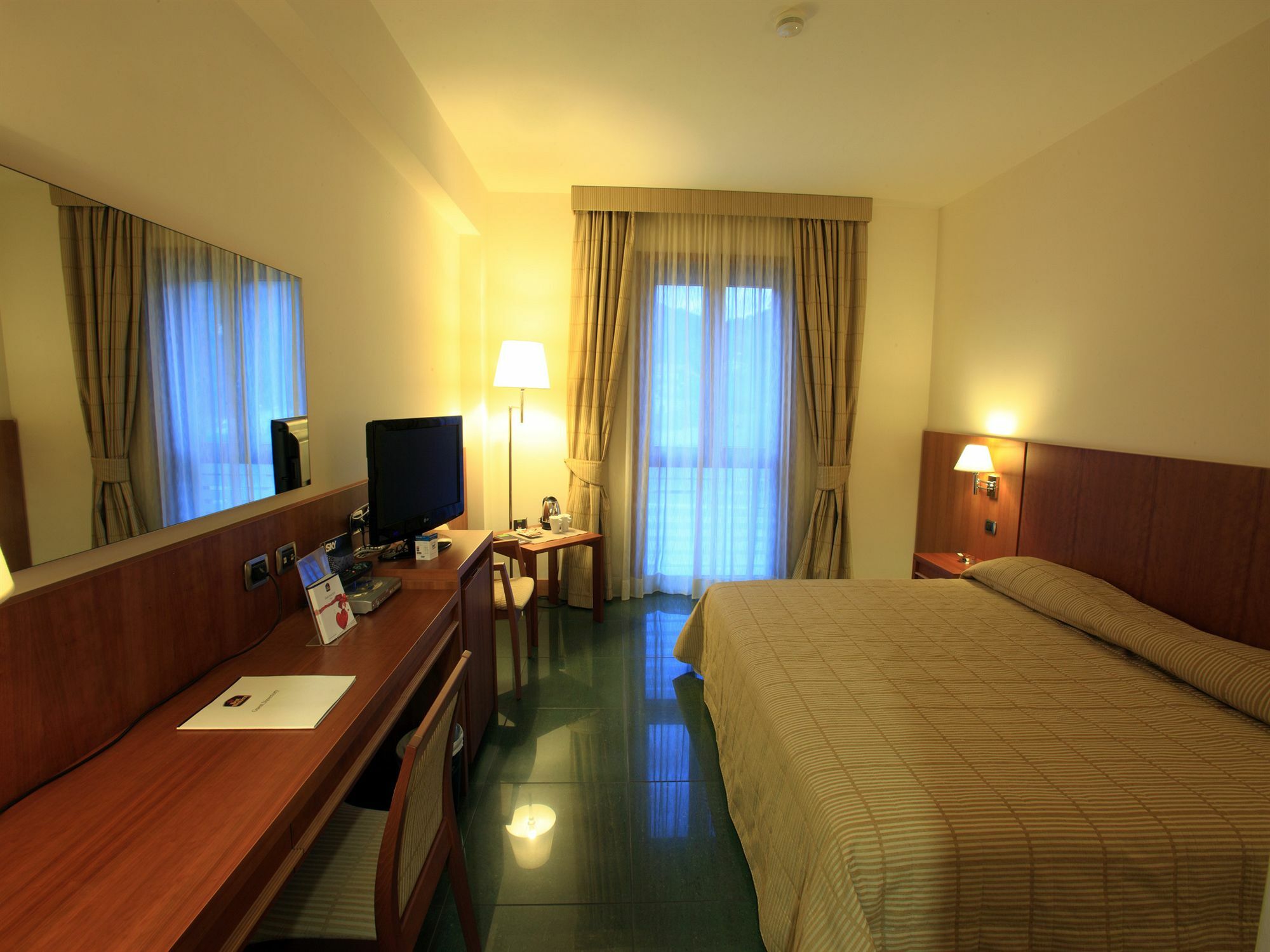 Hotel Dei Principati Baronissi Ngoại thất bức ảnh
