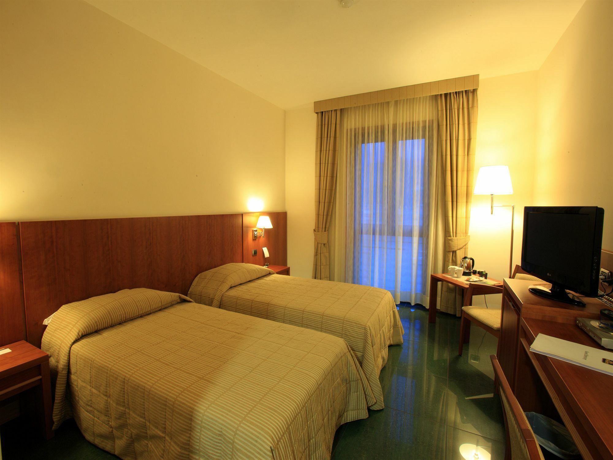 Hotel Dei Principati Baronissi Ngoại thất bức ảnh